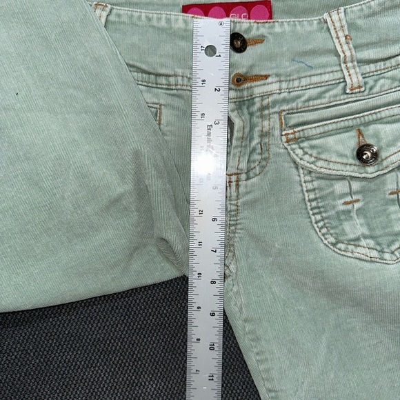 GLO Jeans in Mint Green - Picture 4 of 8